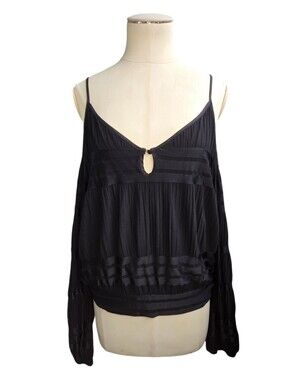 bebe cold shoulder top